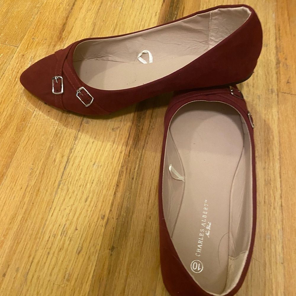 Gently used Charles Albert size 10